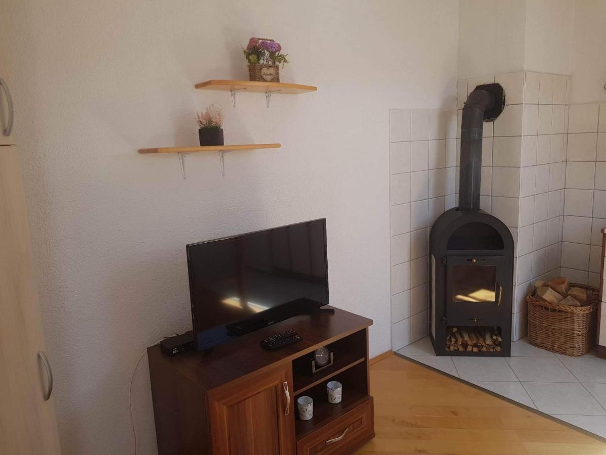Apartmani Ivona คูเปรส ภายนอก รูปภาพ
