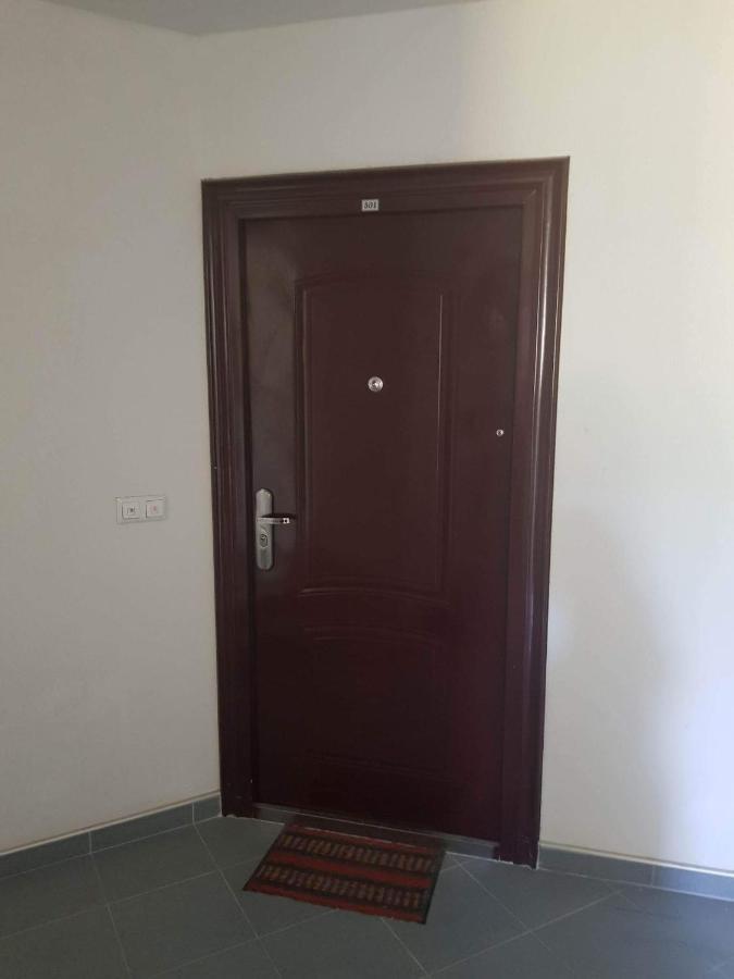 Apartmani Ivona คูเปรส ภายนอก รูปภาพ